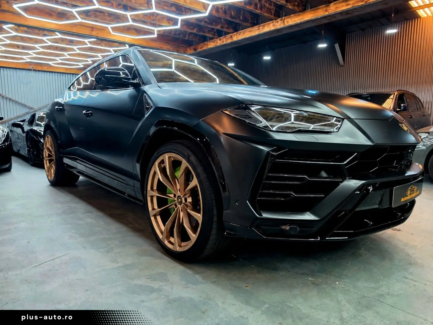 LAMBORGHINI Urus 4.0 V8 Panorama B&O Anima Massagesitze 23