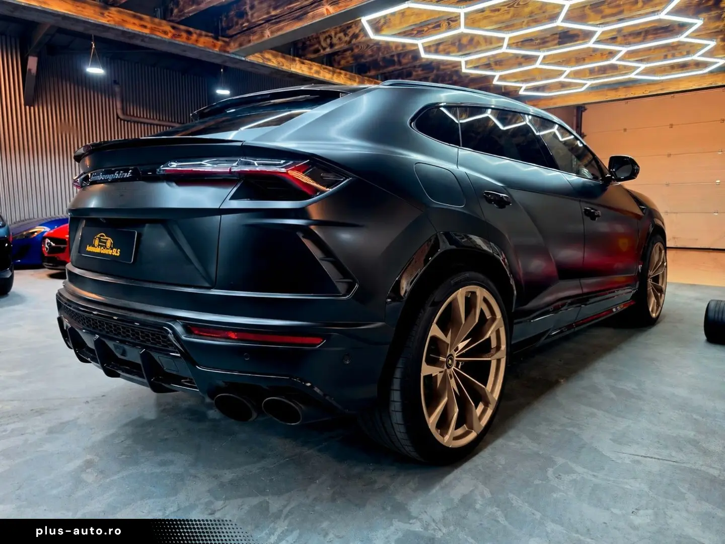 LAMBORGHINI Urus 4.0 V8 Panorama B&O Anima Massagesitze 23