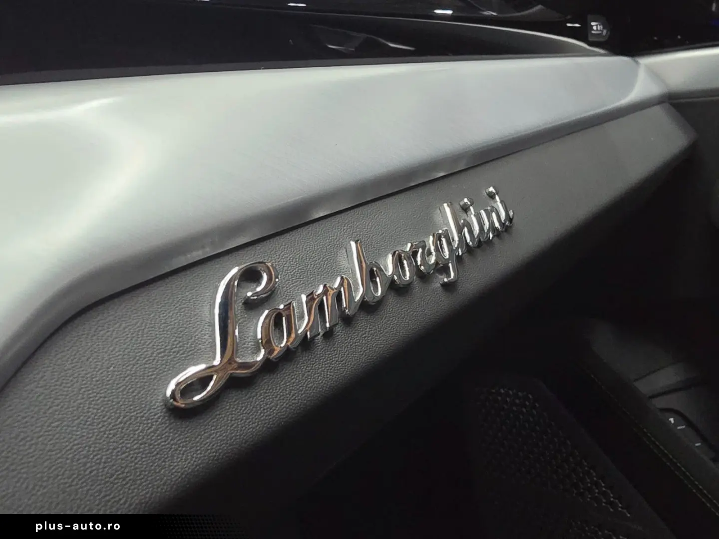 LAMBORGHINI Urus 4.0 V8 Panorama B&O Anima Massagesitze 23