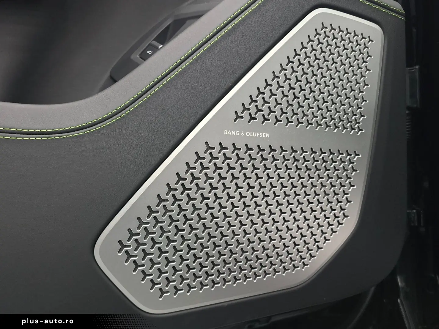 LAMBORGHINI Urus 4.0 V8 Panorama B&O Anima Massagesitze 23