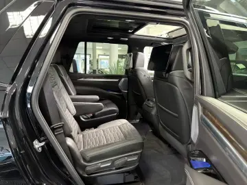 Cadillac Escalade Sport Platinum MY2026 360  • HUD • MASSAGE
