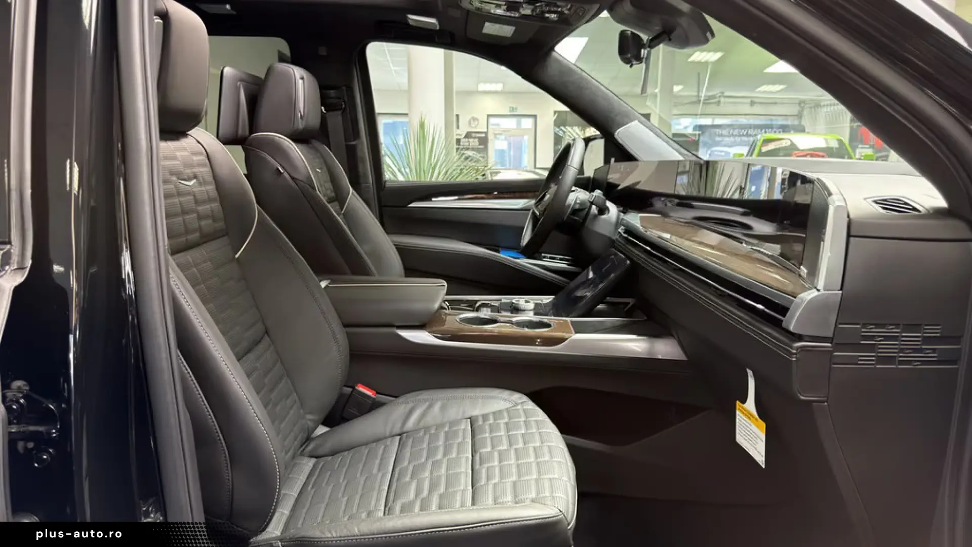Cadillac Escalade Sport Platinum MY2026 360  • HUD • MASSAGE