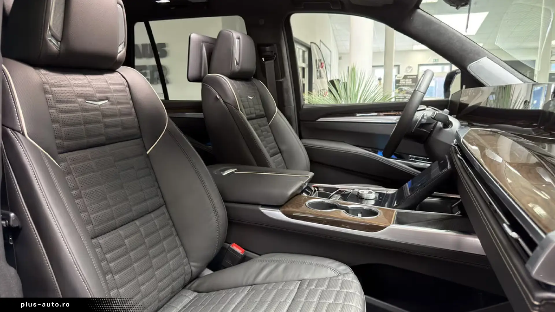 Cadillac Escalade Sport Platinum MY2026 360  • HUD • MASSAGE