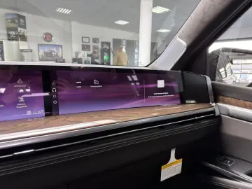 Cadillac Escalade Sport Platinum MY2026 360  • HUD • MASSAGE