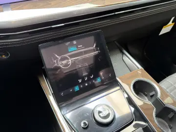 Cadillac Escalade Sport Platinum MY2026 360  • HUD • MASSAGE