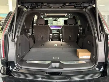 Cadillac Escalade Sport Platinum MY2026 360  • HUD • MASSAGE