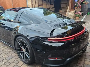 Porsche 911 Targa 4 GTS T-Hybrid SPORT CHRONO • PASM • BOSE