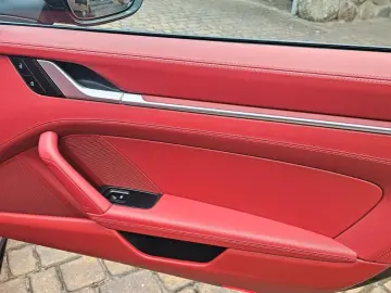 Porsche 911 Targa 4 GTS T-Hybrid SPORT CHRONO • PASM • BOSE