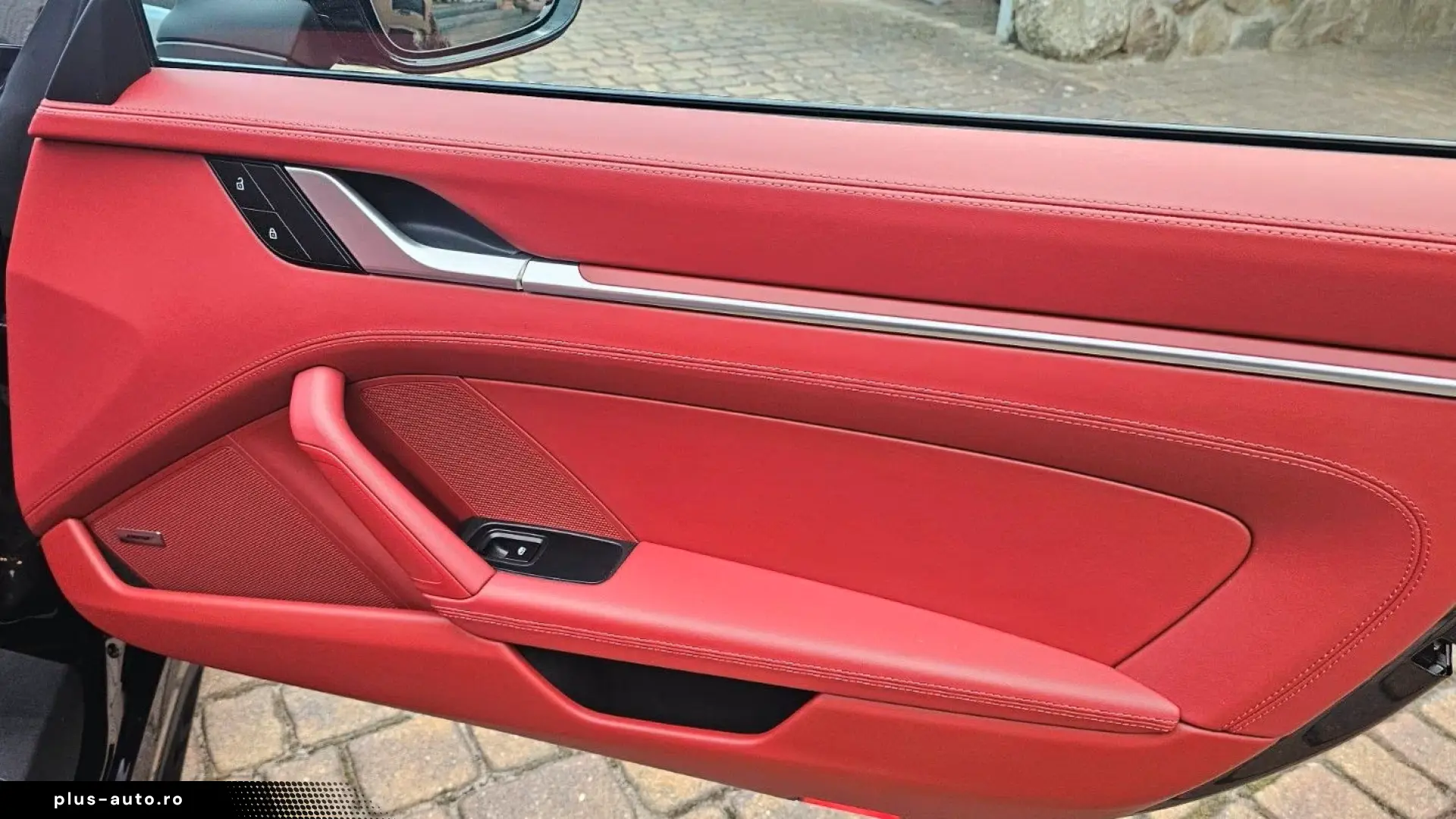 Porsche 911 Targa 4 GTS T-Hybrid SPORT CHRONO • PASM • BOSE