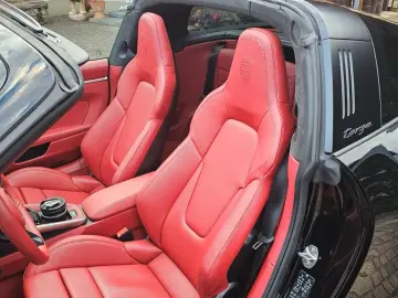 Porsche 911 Targa 4 GTS T-Hybrid SPORT CHRONO • PASM • BOSE