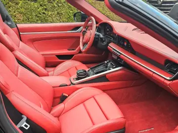 Porsche 911 Targa 4 GTS T-Hybrid SPORT CHRONO • PASM • BOSE