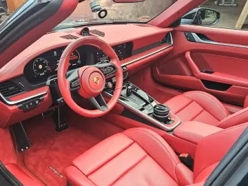 Porsche 911 Targa 4 GTS T-Hybrid SPORT CHRONO • PASM • BOSE