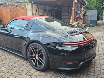 Porsche 911 Targa 4 GTS T-Hybrid SPORT CHRONO • PASM • BOSE