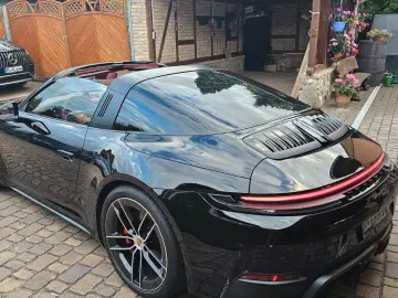 Porsche 911 Targa 4 GTS T-Hybrid SPORT CHRONO • PASM • BOSE