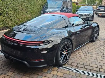 Porsche 911 Targa 4 GTS T-Hybrid SPORT CHRONO • PASM • BOSE
