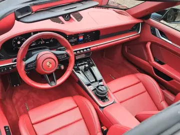 Porsche 911 Targa 4 GTS T-Hybrid SPORT CHRONO • PASM • BOSE