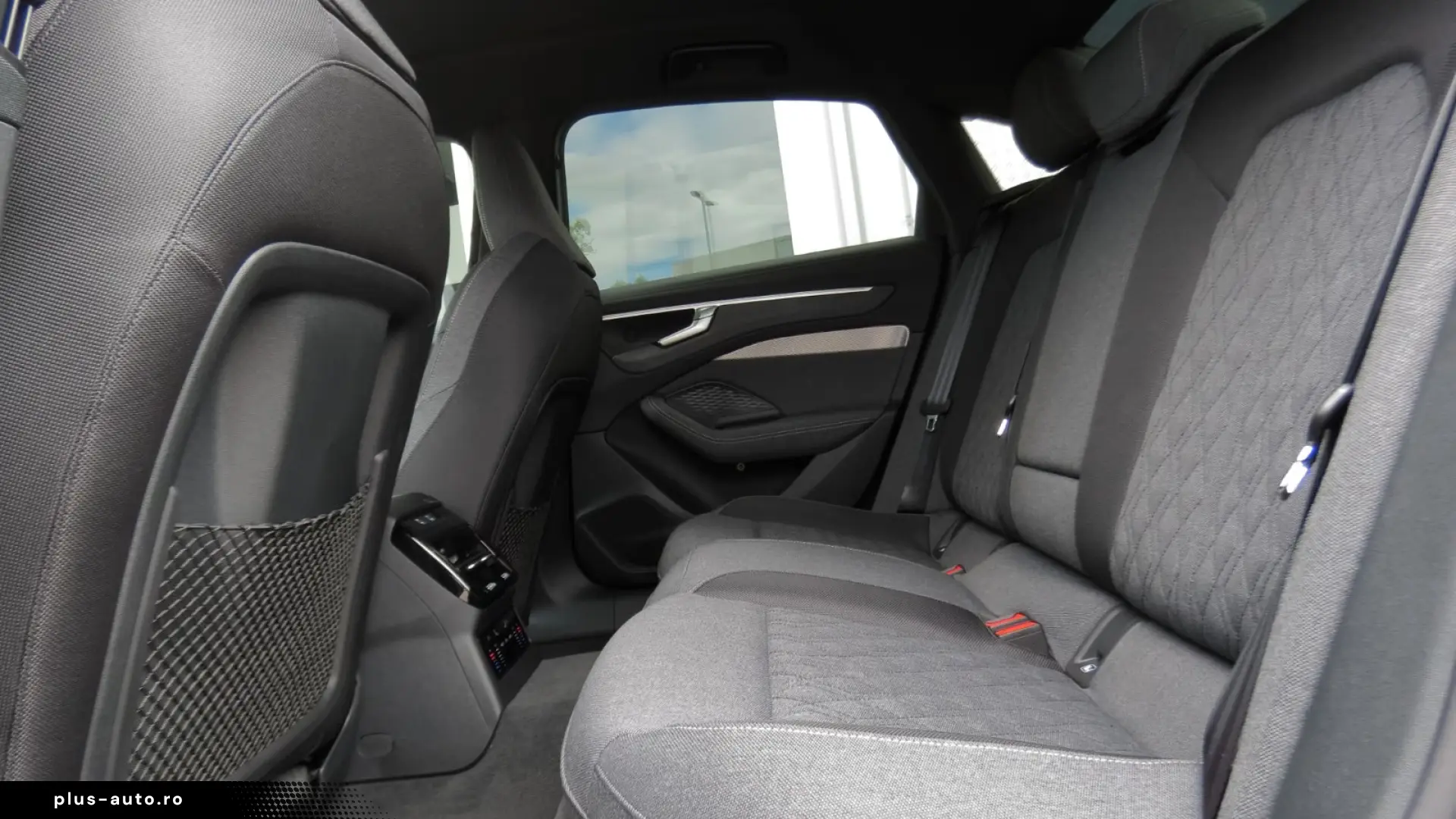 Audi A6 Limousine 2.0 TDI S tronic S LINE • BLACK PACKAGE