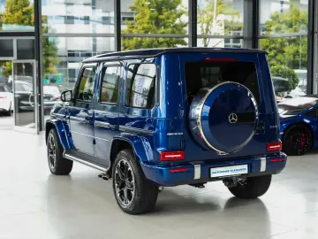 Mercedes-AMG G 63   605 CP • AMG OFF-ROAD PRO MASSAGE