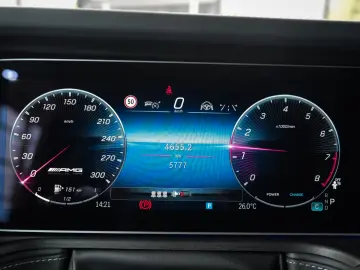 Mercedes-AMG G 63   605 CP • AMG OFF-ROAD PRO MASSAGE