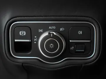 Mercedes-AMG G 63   605 CP • AMG OFF-ROAD PRO MASSAGE