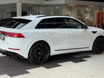 AUDI SQ8 4.0 V8 TFSI ABT  HuD StHzg B&O Massage Pano