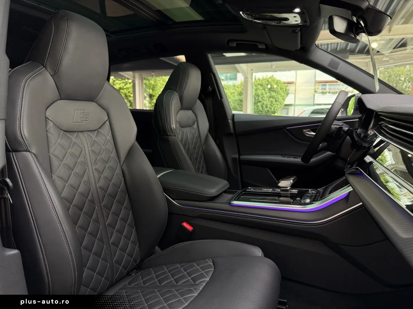 AUDI Q8 în leasing operațional MOOV