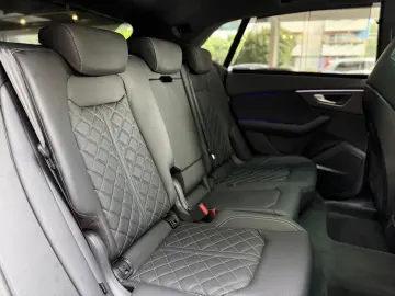 AUDI SQ8 4.0 V8 TFSI ABT  HuD StHzg B&O Massage Pano