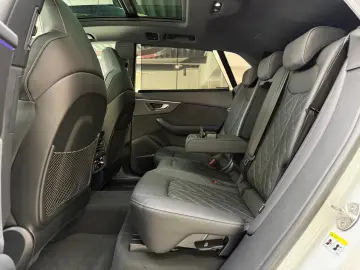 AUDI SQ8 4.0 V8 TFSI ABT  HuD StHzg B&O Massage Pano