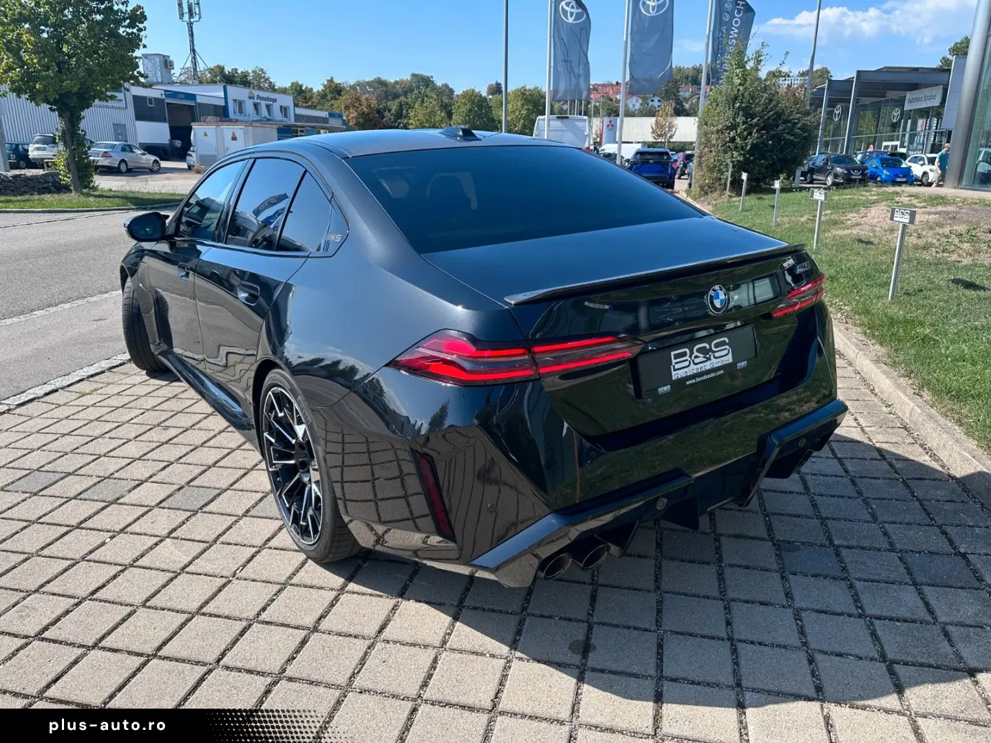 BMW M5 Limousine  ULTIMATE pack  M Driver´s Package