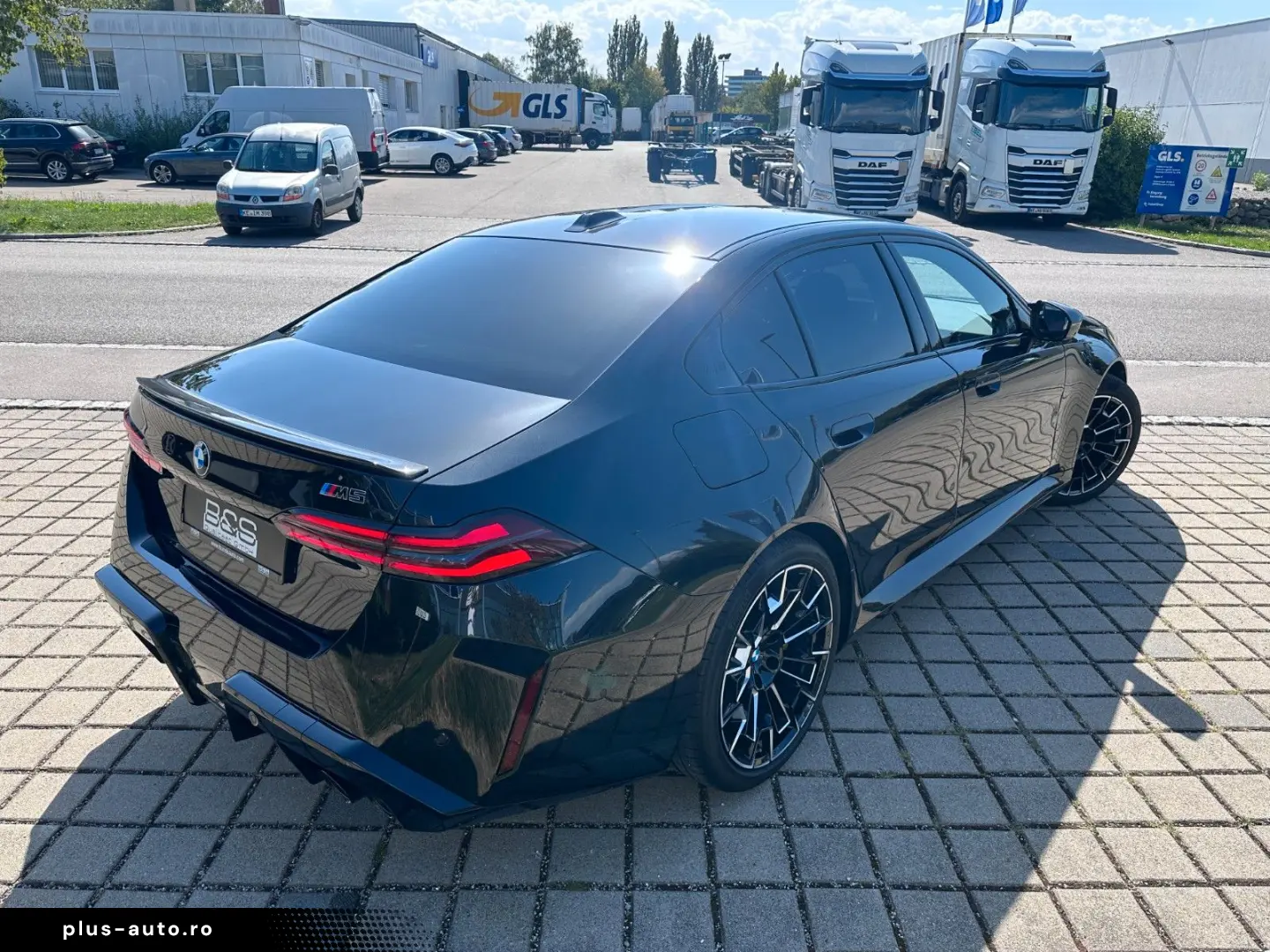 BMW M5 Limousine  ULTIMATE pack  M Driver´s Package