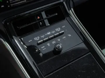 PORSCHE Panamera GTS HUD Panorama Dachsystem InnoDrive