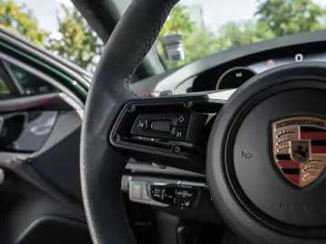 PORSCHE Panamera GTS HUD Panorama Dachsystem InnoDrive