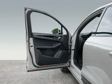 PORSCHE Macan Luftfederung 14-Wege Sitze Standheizung