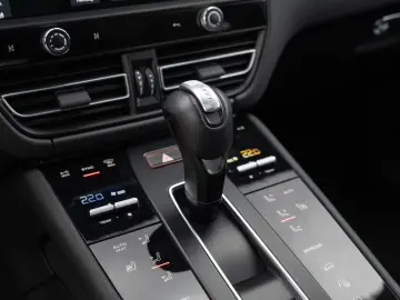 PORSCHE Macan Luftfederung 14-Wege Sitze Standheizung