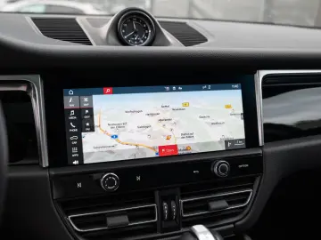 PORSCHE Macan Luftfederung 14-Wege Sitze Standheizung