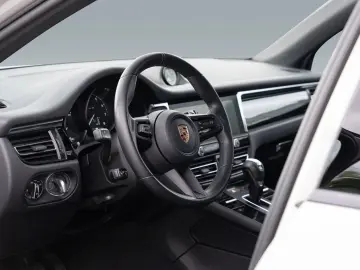 PORSCHE Macan Luftfederung 14-Wege Sitze Standheizung