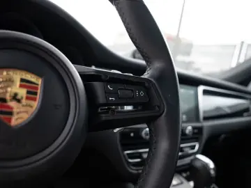 PORSCHE Macan Luftfederung 14-Wege Sitze Standheizung