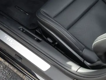 PORSCHE 992 992-2 911 Carrera Cabriolet BOSE CAM PASM