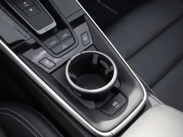 PORSCHE 992 992-2 911 Carrera Cabriolet BOSE CAM PASM