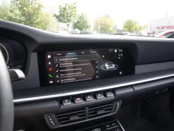 PORSCHE 992 992-2 911 Carrera Cabriolet BOSE CAM PASM