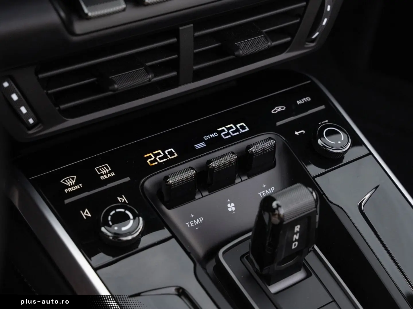 PORSCHE 992 992-2 911 Carrera Cabriolet BOSE CAM PASM