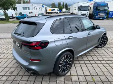 BMW X5 40 d xDrive M Sport   VOLL   MWST AUSW   B&W