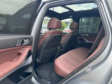 BMW X5 40 d xDrive M Sport   VOLL   MWST AUSW   B&W