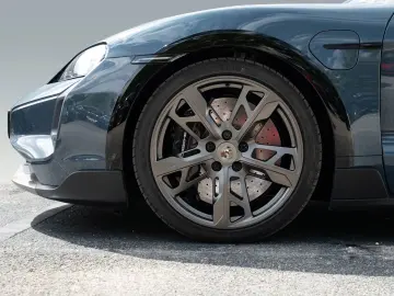 PORSCHE Taycan Turbo S Cross Turismo PCCB InnoDrive