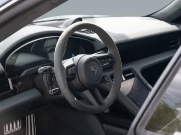 PORSCHE Taycan Turbo S Cross Turismo PCCB InnoDrive
