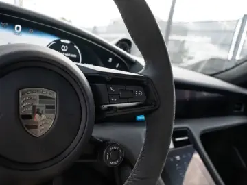 PORSCHE Taycan Turbo S Cross Turismo PCCB InnoDrive