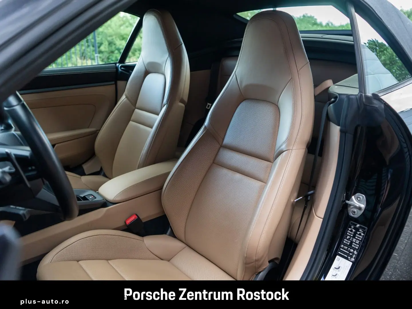 PORSCHE 992 911 Carrera 4S Cabriolet Sportfahrwerk BOSE