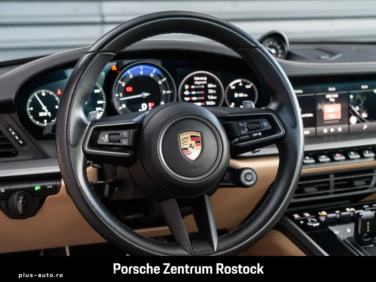 PORSCHE 992 911 Carrera 4S Cabriolet Sportfahrwerk BOSE