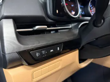 KIA Carnival 2 2 CDTI EXCLUSIVE KAMERA 9xSITZER TOP