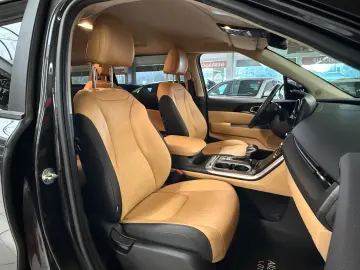 KIA Carnival 2 2 CDTI EXCLUSIVE KAMERA 9xSITZER TOP